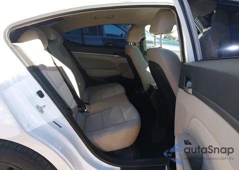 2017 Hyundai Elantra Se z USA, uszkodzony, nr VIN 5NPD84LF1HH015753